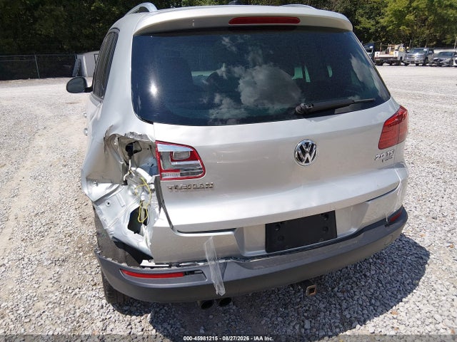 2014 Volkswagen Tiguan Sel მანქანა იყიდება აუქციონზე, vin: WVGBV3AX1EW556020, აუქციონის ნომერი: 45981215