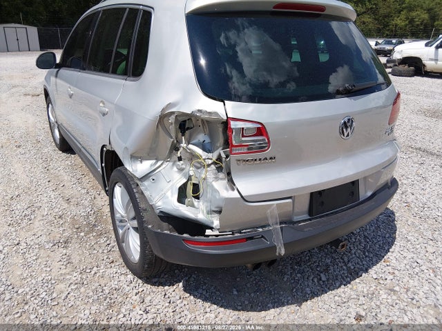 2014 Volkswagen Tiguan Sel მანქანა იყიდება აუქციონზე, vin: WVGBV3AX1EW556020, აუქციონის ნომერი: 45981215