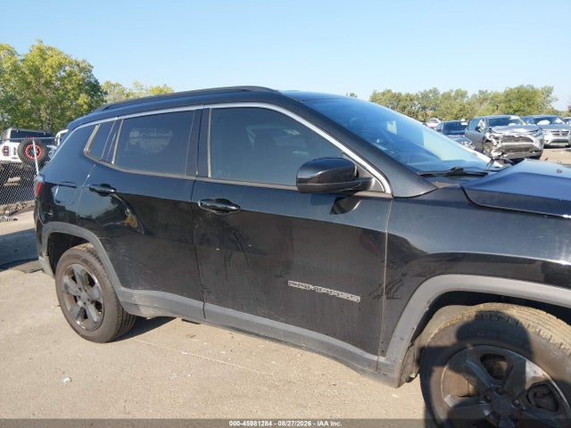 45981284 :رقم المزاد ، 3C4NJDBB7JT128104 vin ، 2018 Jeep Compass North مزاد بيع