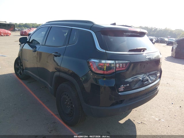45981284 :رقم المزاد ، 3C4NJDBB7JT128104 vin ، 2018 Jeep Compass North مزاد بيع
