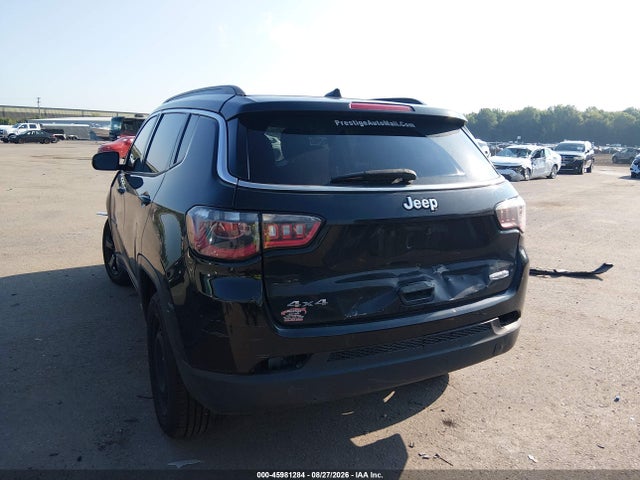 45981284 :رقم المزاد ، 3C4NJDBB7JT128104 vin ، 2018 Jeep Compass North مزاد بيع