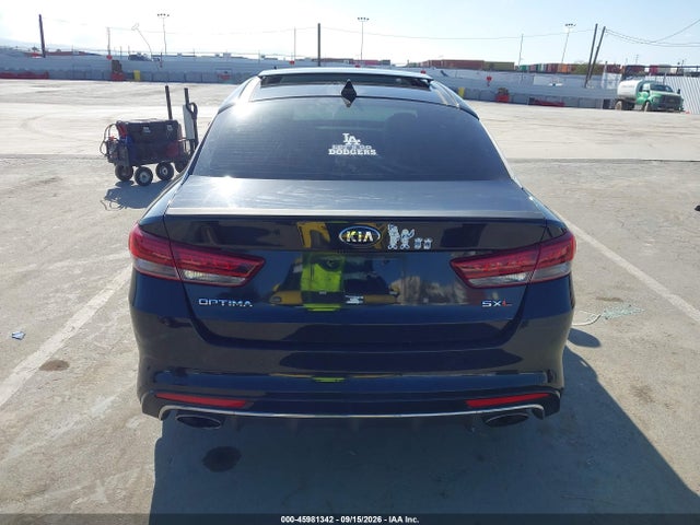 45981342 :رقم المزاد ، 5XXGV4L27HG153280 vin ، 2017 Kia Optima Sxl Turbo مزاد بيع