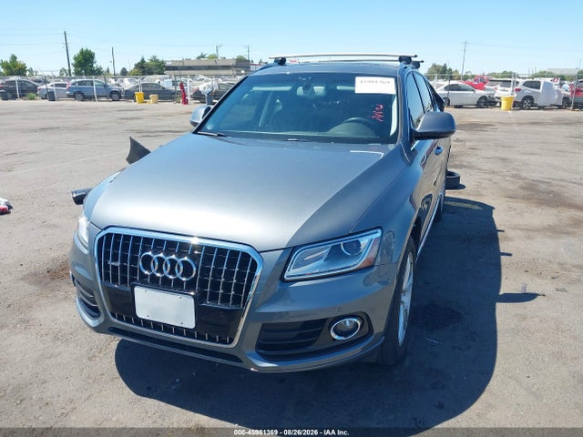 Audi Q5 2.0t Premium 2017 WA1L2AFP5HA030001 Image 2