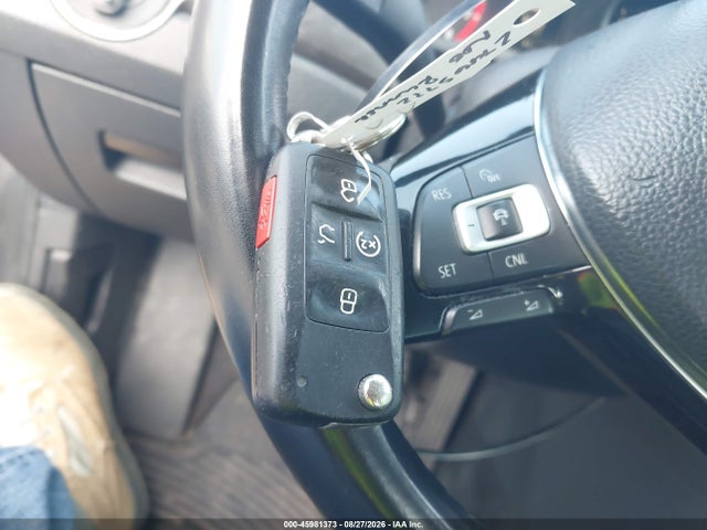 45981373 :رقم المزاد ، 1VWBA7A34JC018263 vin ، 2018 Volkswagen Passat 2.0t Se مزاد بيع