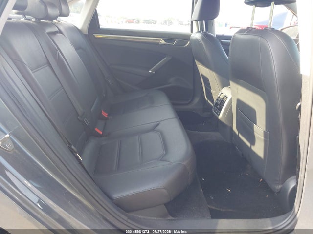 45981373 :رقم المزاد ، 1VWBA7A34JC018263 vin ، 2018 Volkswagen Passat 2.0t Se مزاد بيع