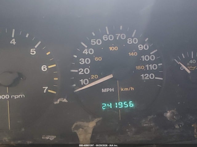 1998 Jeep Grand Cherokee Laredo მანქანა იყიდება აუქციონზე, vin: 1J4GZ48Y1WC253108, აუქციონის ნომერი: 45981397