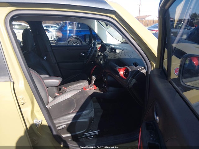 45981401 :رقم المزاد ، ZACCJBCT2FPC24921 vin ، 2015 Jeep Renegade Trailhawk مزاد بيع