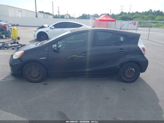 Продаж на аукціоні авто 2013 Toyota Prius C One, vin: JTDKDTB33D1536396, номер лоту: 45981421