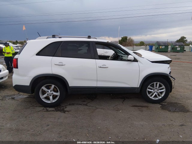 KIA SORENTO LX 2014 5XYKT3A65EG503187 Image 13