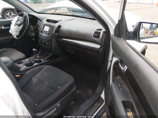 KIA SORENTO LX 2014 5XYKT3A65EG503187 Image 5