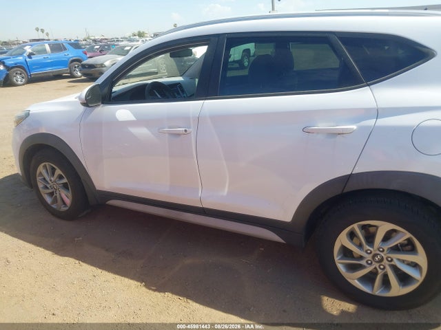Продаж на аукціоні авто 2017 Hyundai Tucson Eco, vin: KM8J33A22HU396414, номер лоту: 45981443