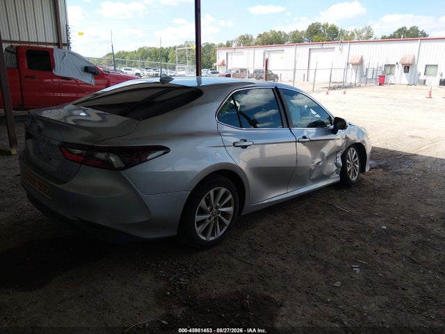 2023 Toyota Camry Le მანქანა იყიდება აუქციონზე, vin: 4T1C11AKXPU768597, აუქციონის ნომერი: 45981453