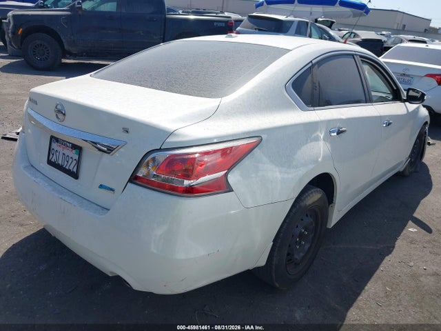 Nissan Altima 2.5 S 2014 1N4AL3AP0EN369952 Image 4