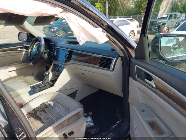 Продаж на аукціоні авто 2018 Volkswagen Atlas 3.6l V6 Sel Premium, vin: 1V2NR2CA9JC572078, номер лоту: 45981492