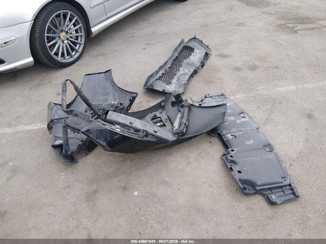 Toyota COROLLA SE 2018 5YFBURHE2JP827023 Image 12