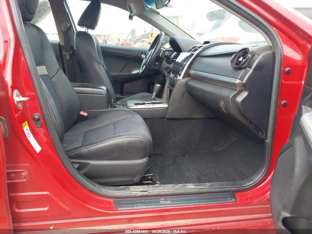 2014 Toyota Camry Se მანქანა იყიდება აუქციონზე, vin: 4T1BF1FK8EU828119, აუქციონის ნომერი: 45981601