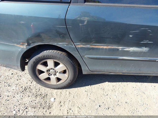 Продажа на аукционе авто 2004 Toyota Sienna Xle, vin: 5TDZA22C54S202522, номер лота: 45981649