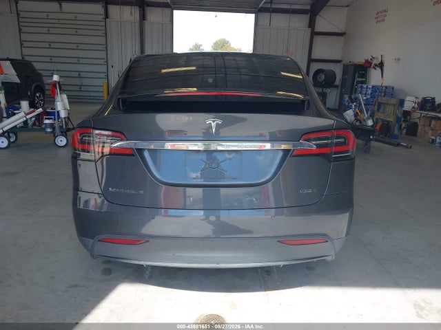 5YJXCAE25HF061024 Tesla MODEL X