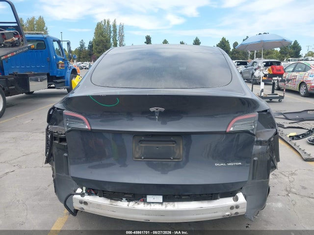 Продажа на аукционе авто 2025 Tesla Model Y Long Range Dual Motor All-wheel Drive, vin: 7SAYGDEEXSF241159, номер лота: 45981701