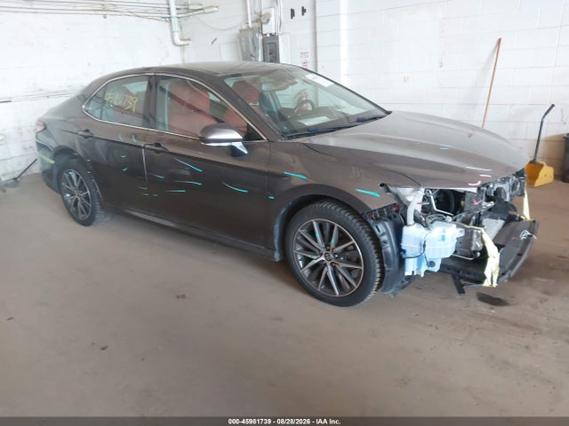 Продажа на аукционе авто 2021 Toyota Camry Xle Awd, vin: 4T1F11BK5MU040810, номер лота: 45981739