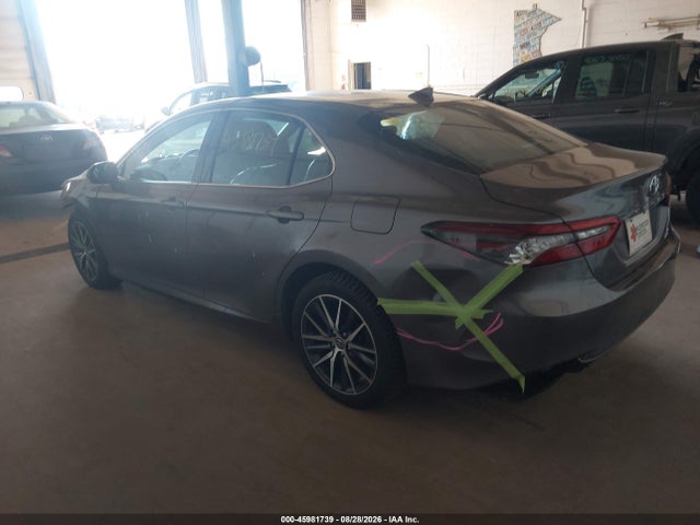 Продажа на аукционе авто 2021 Toyota Camry Xle Awd, vin: 4T1F11BK5MU040810, номер лота: 45981739