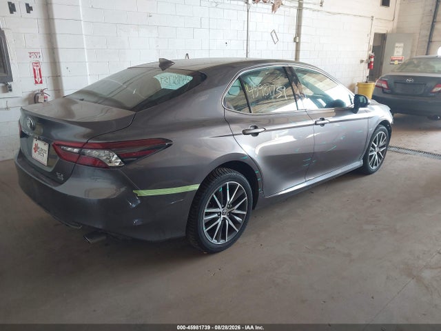 Продажа на аукционе авто 2021 Toyota Camry Xle Awd, vin: 4T1F11BK5MU040810, номер лота: 45981739