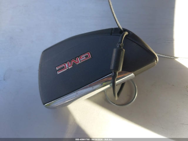 1GTUUDEDXSZ258923 GMC Sierra 1500 4wd Short Box Slt