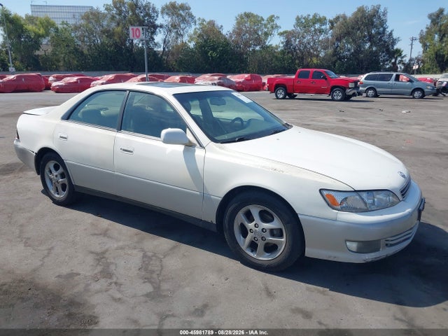 45981789 :رقم المزاد ، JT8BF28G415108967 vin ، 2001 Lexus Es 300 مزاد بيع
