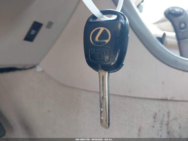 45981789 :رقم المزاد ، JT8BF28G415108967 vin ، 2001 Lexus Es 300 مزاد بيع