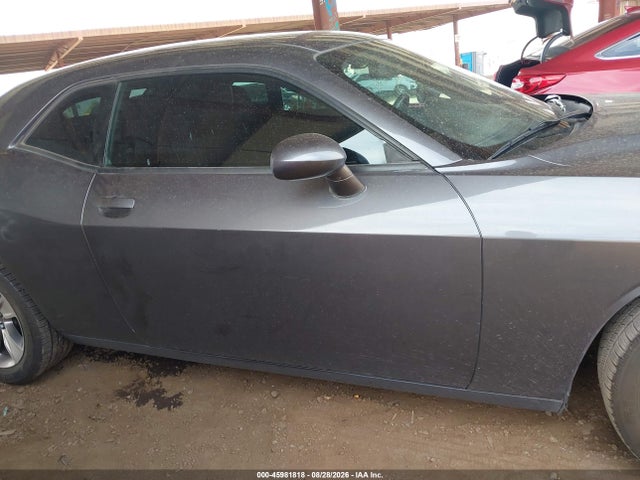 2C3CDZAGXKH733905 Dodge Challenger Sxt
