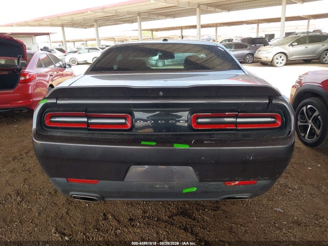 2C3CDZAGXKH733905 Dodge Challenger Sxt