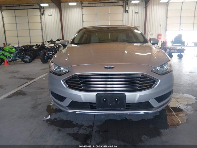 Продажа на аукционе авто 2018 Ford Fusion Hybrid S, vin: 3FA6P0UU9JR235913, номер лота: 45981819