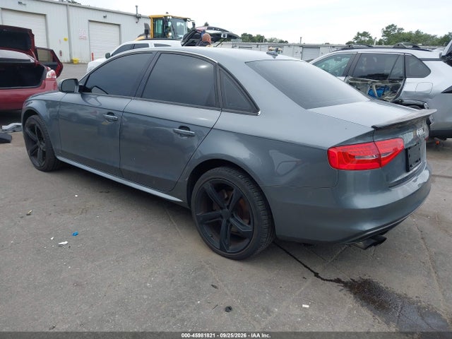 45981821 :رقم المزاد ، WAUBFAFL0FN009532 vin ، 2015 Audi A4 2.0t Premium مزاد بيع