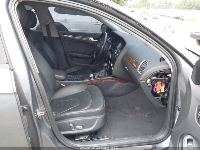 45981821 :رقم المزاد ، WAUBFAFL0FN009532 vin ، 2015 Audi A4 2.0t Premium مزاد بيع