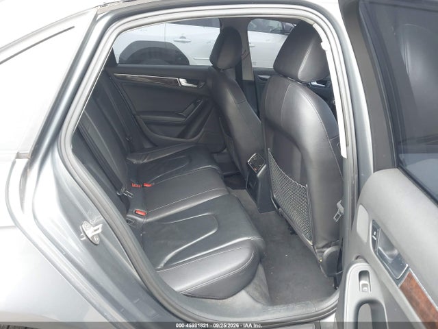 45981821 :رقم المزاد ، WAUBFAFL0FN009532 vin ، 2015 Audi A4 2.0t Premium مزاد بيع