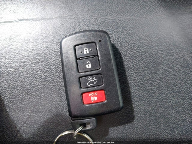 Продаж на аукціоні авто 2015 Toyota Highlander Xle V6, vin: 5TDJKRFH5FS140227, номер лоту: 45981830