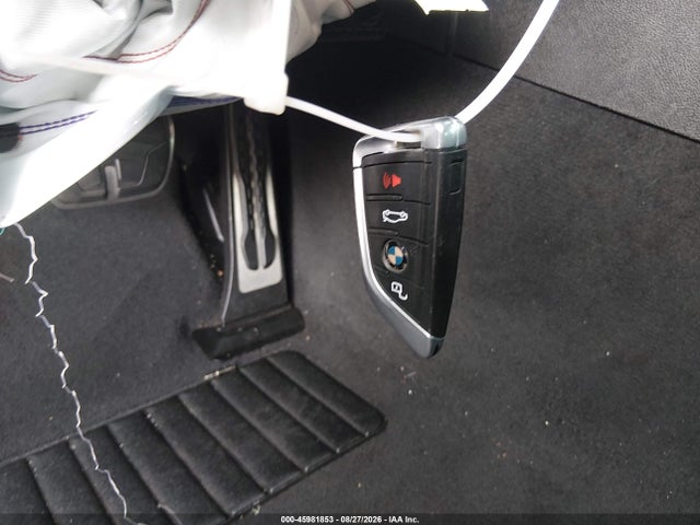 WBA5R1C50KAE81650 BMW 330I