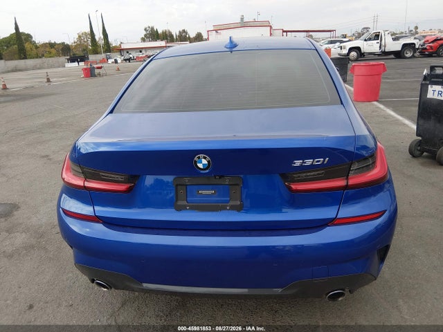 WBA5R1C50KAE81650 BMW 330I