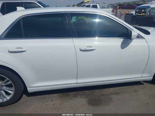 Chrysler 300 Limited 2016 2C3CCAAG8GH229719 Image 14