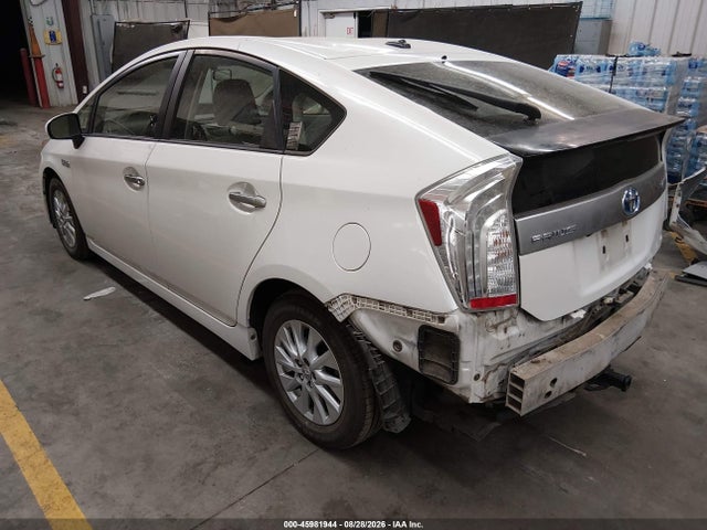 Toyota PRIUS PLUG-IN 2014 JTDKN3DPXE3060215 Image 3