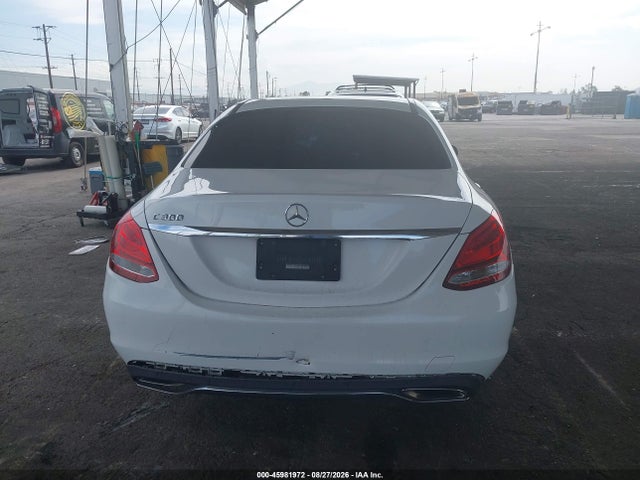 45981972 :رقم المزاد ، 55SWF4JB6FU043234 vin ، 2015 Mercedes-benz C 300 مزاد بيع