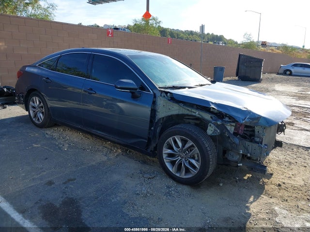 Auction sale of the 2022 Toyota Avalon Xle Hybrid, vin: 4T1JA1AB7NU015811, lot number: 45981998
