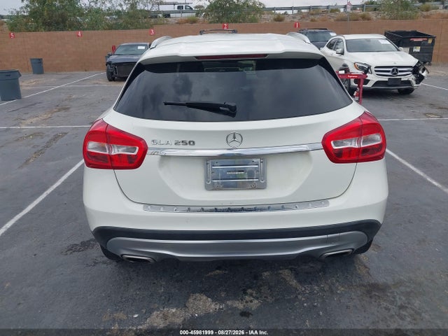 WDCTG4EB3HJ307656 Mercedes-Benz GLA 250