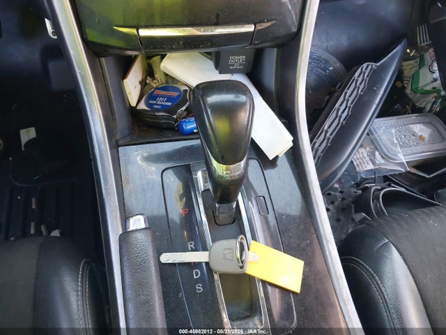 Продажа на аукционе авто 2016 Honda Accord Sport, vin: 1HGCR2F5XGA093262, номер лота: 45982012