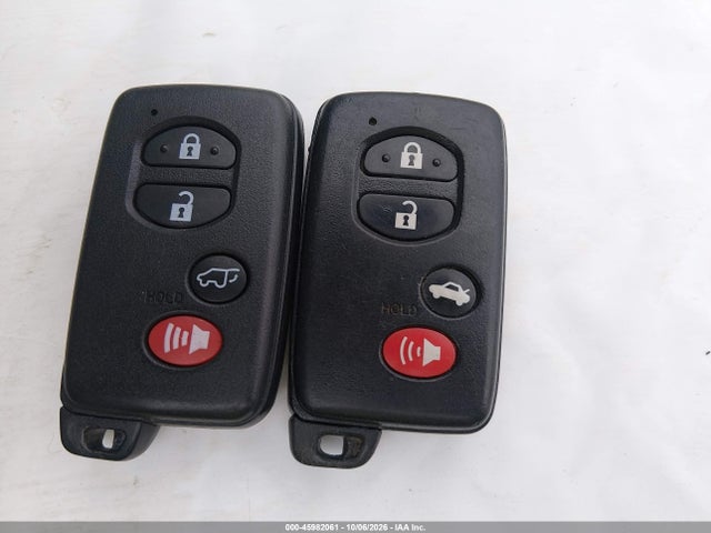 Auction sale of the 2011 Toyota Camry Hybrid, vin: 4T1BB3EK1BU135297, lot number: 45982061