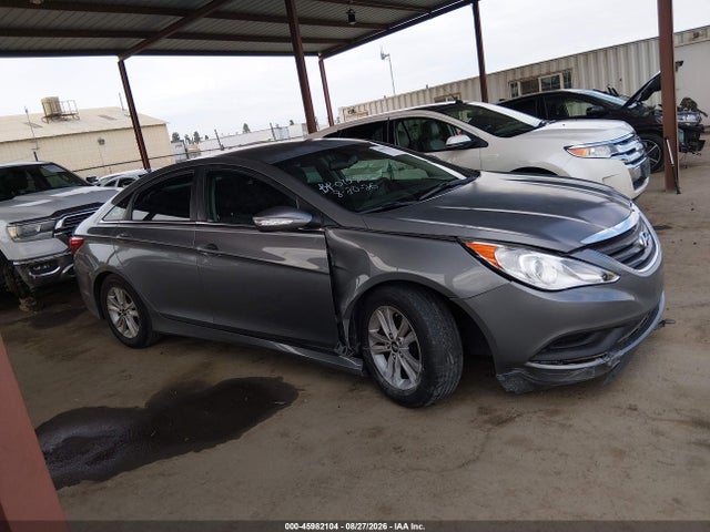 Продажа на аукционе авто 2014 Hyundai Sonata Gls, vin: 5NPEB4ACXEH826669, номер лота: 45982104
