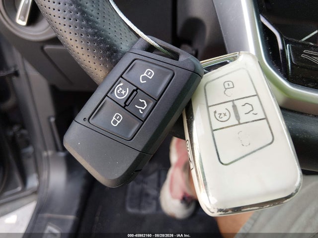 Продаж на аукціоні авто 2022 Volkswagen Atlas 3.6l V6 Sel R-line, vin: 1V2AR2CAXNC545895, номер лоту: 45982160