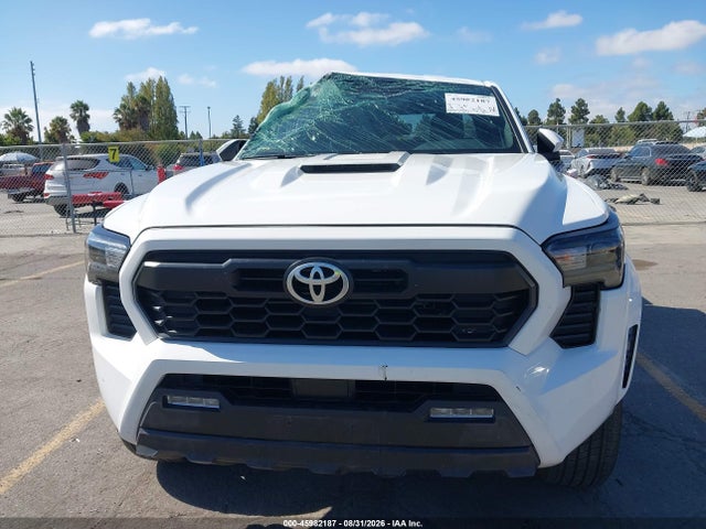Продажа на аукционе авто 2024 Toyota Tacoma Trd Sport, vin: 3TMLB5FN8RM017131, номер лота: 45982187