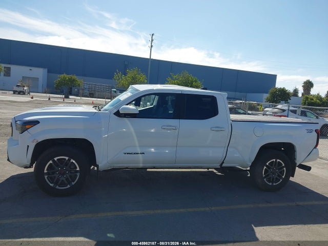Продажа на аукционе авто 2024 Toyota Tacoma Trd Sport, vin: 3TMLB5FN8RM017131, номер лота: 45982187