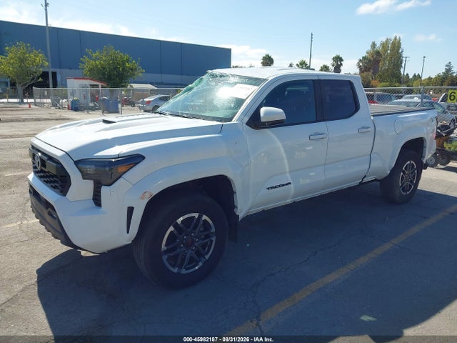 Продажа на аукционе авто 2024 Toyota Tacoma Trd Sport, vin: 3TMLB5FN8RM017131, номер лота: 45982187